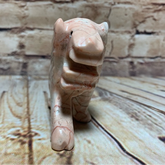 Vintage Carved Pink Marble Onyx Stone Lion Sculpture Figurine 4.5" x 2.75" x 1" - Picture 2 of 9